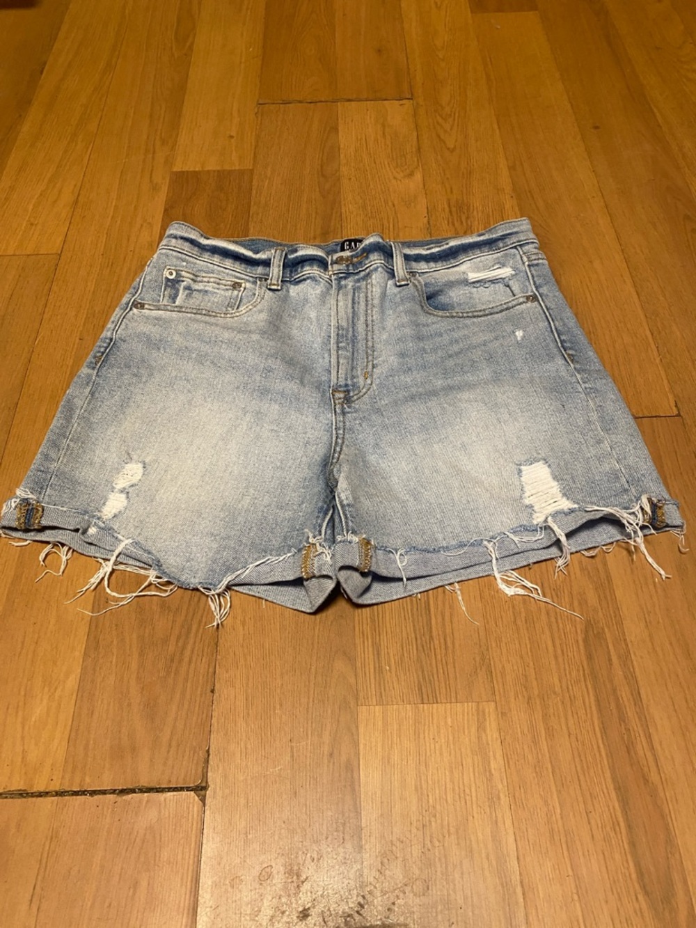 Gap Light Wash Denim Women's Shorts - Casual Distressed Style 29R